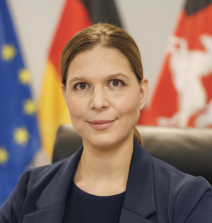 Wiebke Osigus, Nds. Ministerin für Bundes- und Europaangelegenheiten & Reg. Entwicklung